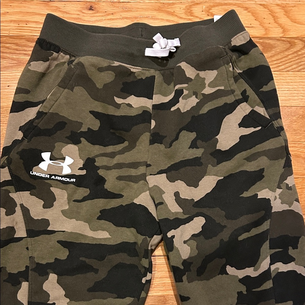 Under Armour Kids Camo Sweatpants - Olive and Black